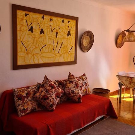 Baobab Moz Lodge Вила-Нова-де-Мильфонт Экстерьер фото