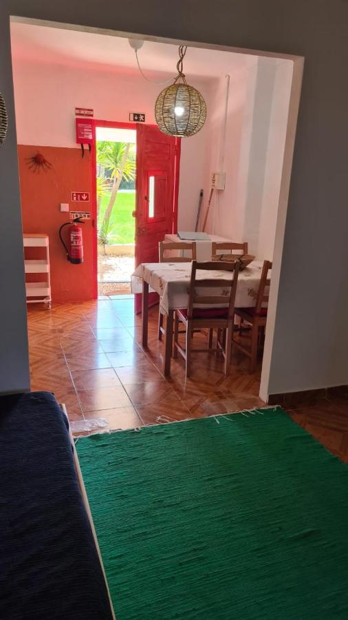 Baobab Moz Lodge Вила-Нова-де-Мильфонт Экстерьер фото